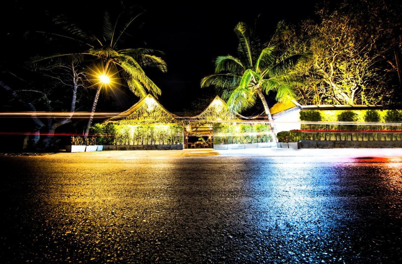 Rawai ラワイ ビュー ビーチフロントヴィラ エクステリア 写真